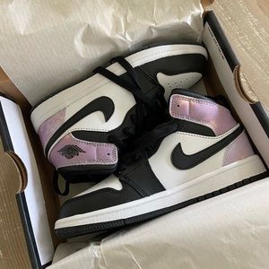 Nike Air Jordan 1 Mid (GS) 'Tie Dye' Bleached Coral White DM6216-001 Sz 1